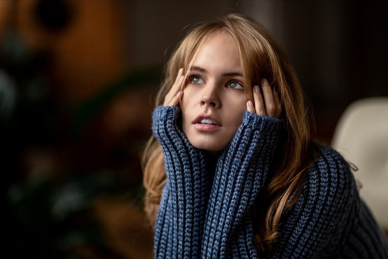 1080P, portrait, sweater, Chris Bos, Anastasia Shcheglova, hands, look, blonde, face, Girl