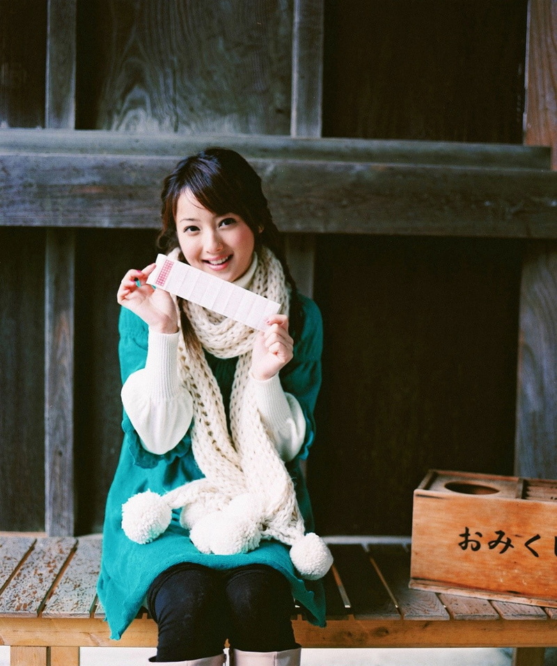 720P, Sasaki Nozomi, sitting, Visual Young Jum, long hair, beautiful woman, holding, hair, one person, wireless technology, casual clothing, Asian, telephone