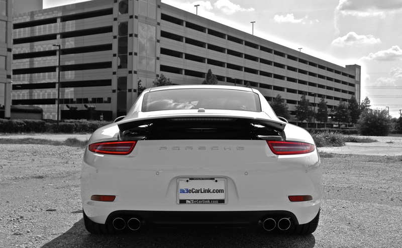 transportation, no people, 4K, road, 2012, street, Building, s, sky, car, architecture, outdoors, mode of transportation, travel, Carrera, city, White