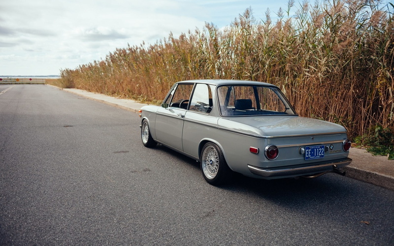 field, direction, BMW 2002, road, land vehicle, nature, no people, parking, classic car, tree, the way forward, plant, BMW, motor vehicle, 1080P, sky