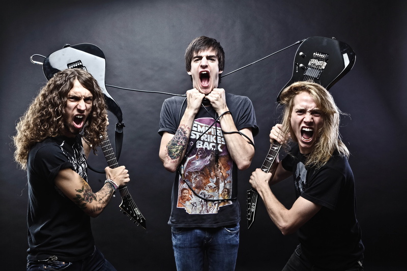 young men, three, rock music, young adult, indoors, input device, men, group of people, microphone, band, melodic death metal, young women, Dreamshade