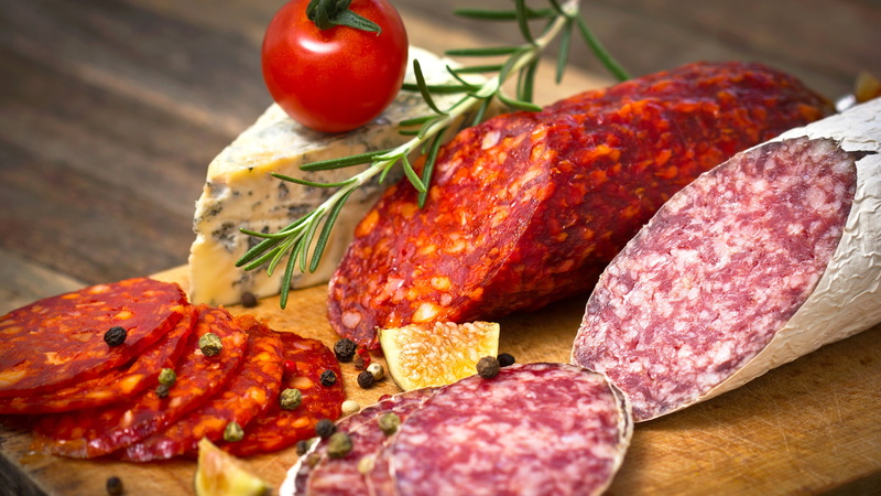 4K, salami, wellbeing, salt cured meat, herb, freshness, food, no people, healthy eating, food and drink, meat, spice, sausage, tomato, pork, meal, mettwurst