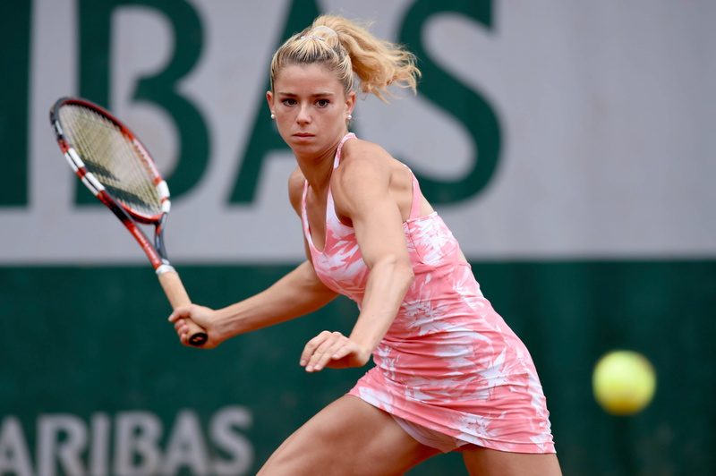 sports Training, competition, strength, focus on foreground, one Person, recreational Pursuit, women, muscular Build, tennis Ball, playing, healthy Lifestyle