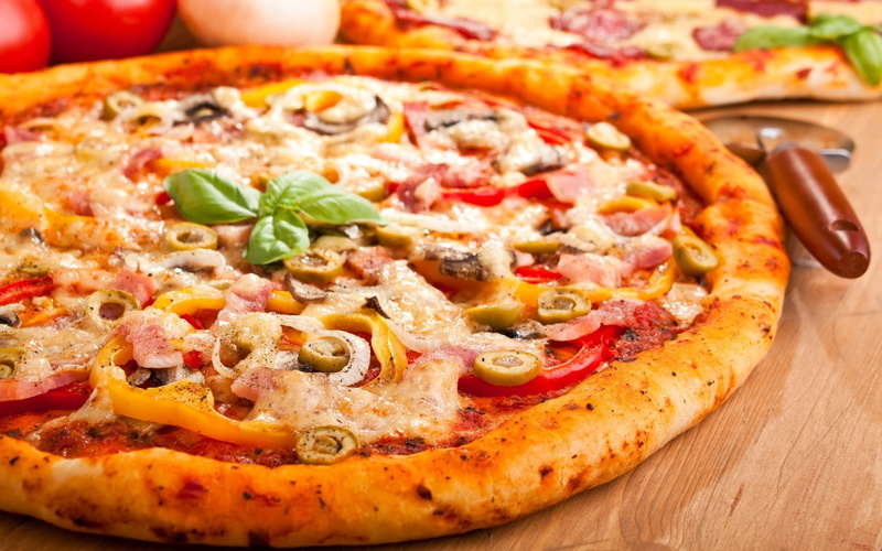 fast Food Restaurant, edible Mushroom, italian Cuisine, tomato, restaurant, cultures, heat - Temperature, ham, fruit, unhealthy Eating, tasty, speed, red
