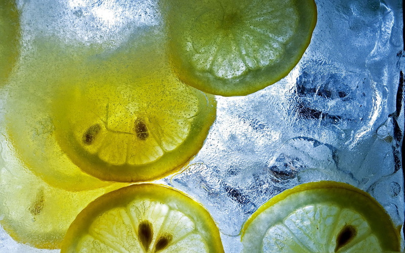 full frame, bubble, colors, citrus, citrus Fruit, refreshment, food and drink, no People, water, cocktail, close-up, ripe, wellbeing, liquid, cold - Temperature