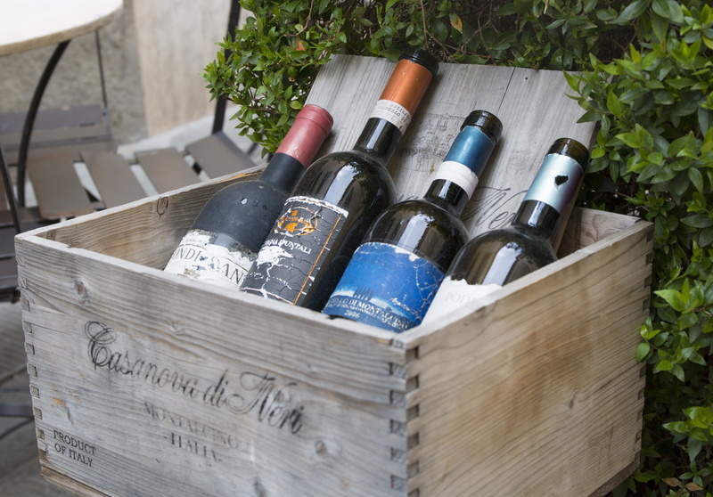 box, cellar, bottles, made in italy, paper, wine, container, flower pot, bottle, alcohol, wine bottle, day, nature, winemaking, food and drink, wines, text