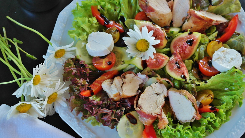 appetizer salad, flowering plant, restaurant, lowcarb, nutrition, high angle view, goat cheese, ready-to-eat, mixed salad, gourmet, Mixed, plant, bacon