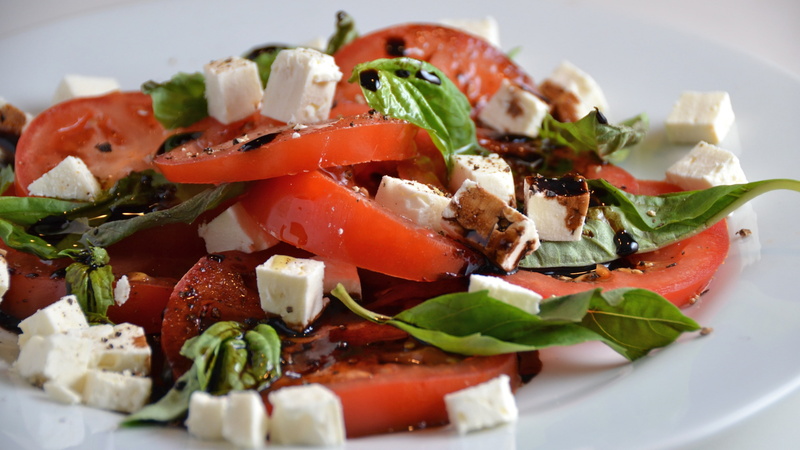 feta cheese, tomatoes, fresh herbs, balsamic, 4K