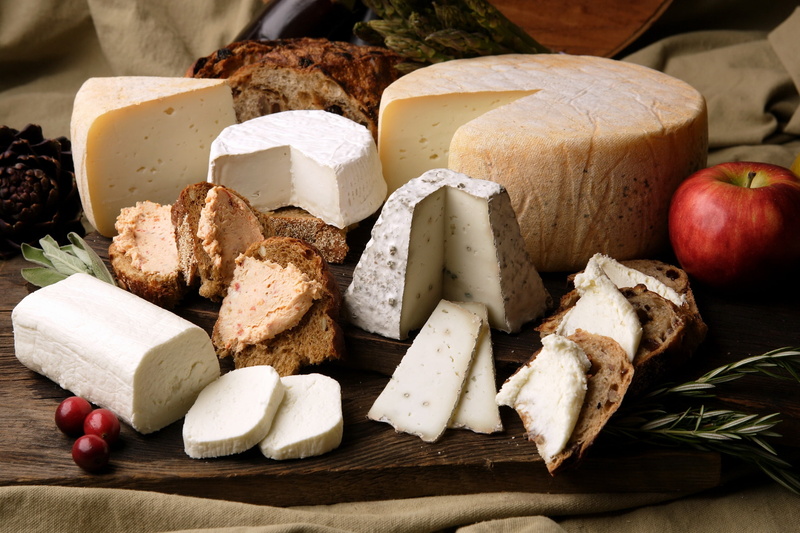 sliced, camembert, white, food, table, vegetable, healthy Eating, variation, lunch, food And Drink, breakfast, brie, eating, no People, dinner, gouda, large group of objects