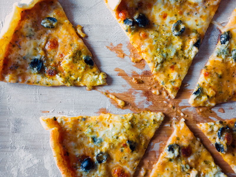close-up, home, cheese, flour, table, kitchen, directly above, freshness, pizzeria, wood, cooking, high angle view, tasty, bakery, temptation, gorgonzola