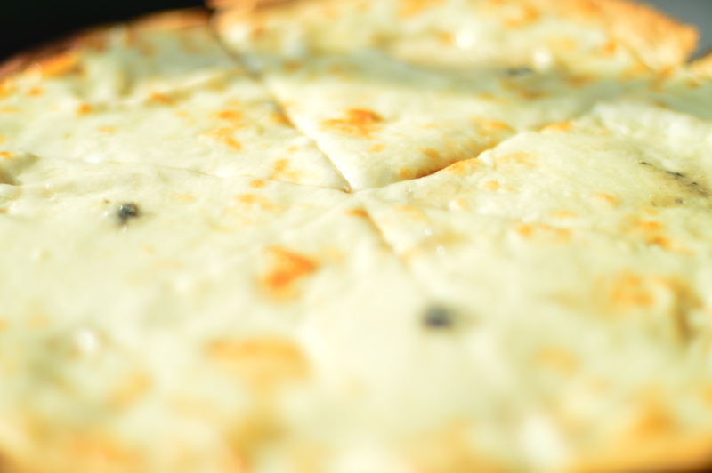selective focus, food, indoors, 5K, copy space, gorgonzola, unhealthy eating, close-up, still life, dough, no people, freshness, homemade, dairy product
