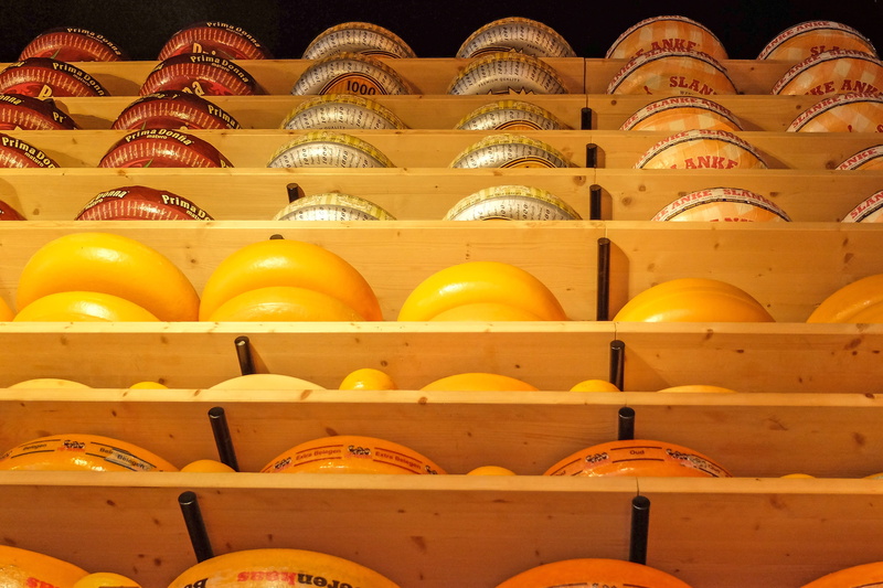 retail display, shelf, netherlands, cheddar, large group of objects, retail, gouda, abundance, no people, choice, healthy eating, yellow, food, full frame