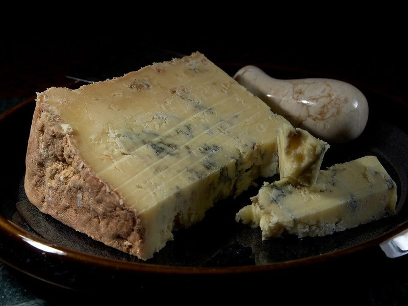 bread, ready-to-eat, dorset blue vinney cheese, cheese, food, food and drink, no people, hearty, freshness, black background, healthy, fat, albuminous