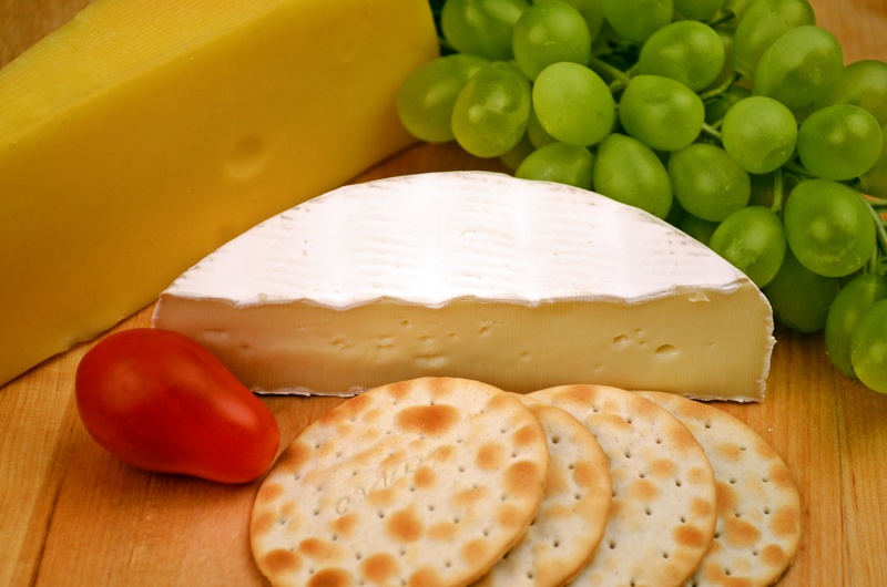 cuisine, ready-to-eat, fruit, gourmet, indoors, dairy, table, healthy eating, high angle view, bread, biscuits, cutting board, appetizer, 4K, camembert