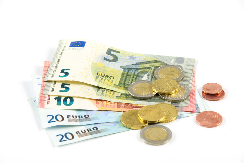 the greenback, the background, money, currency, rich, studio shot, a wealth of, bills, assorted, paper currency, economical, white background, investments