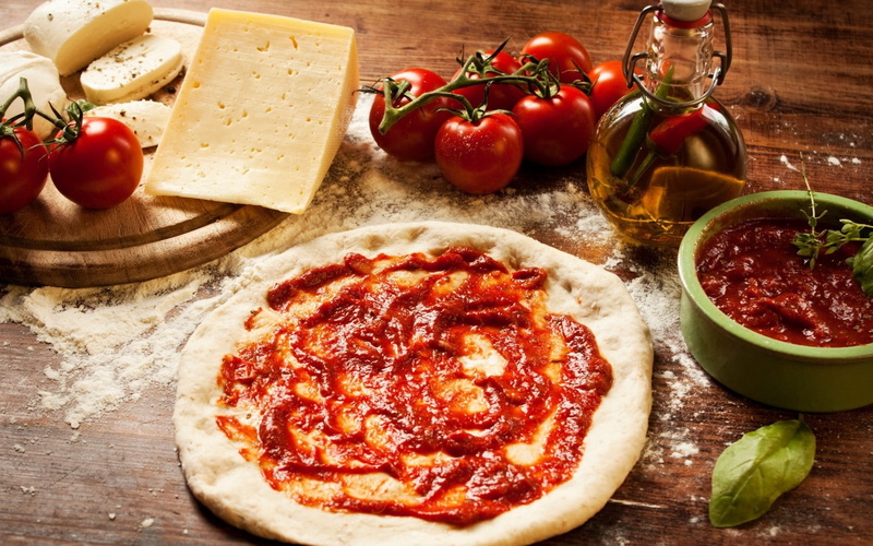freshness, food, wood - material, preparation, fruit, vegetable, indoors, high angle view, tomato sauce, cutting board, healthy eating, 720P, no people