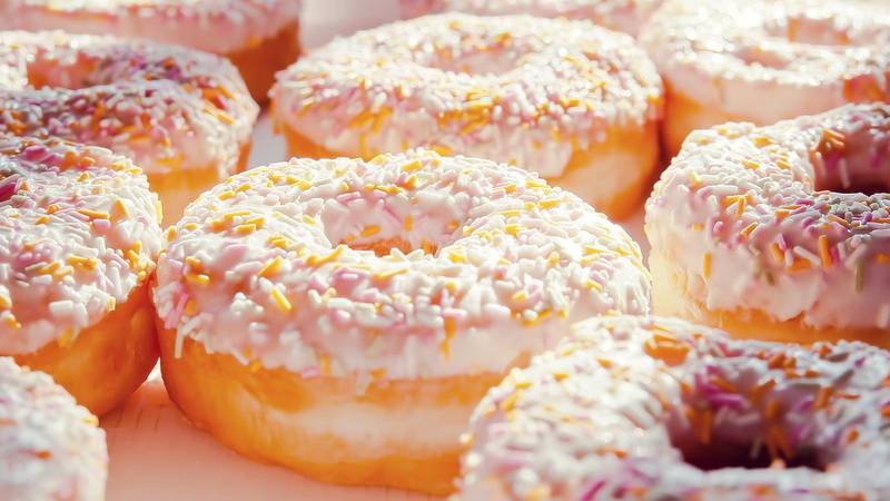 cuisine, dinner, friedcake, diet, temptation, chocolate, indoors, delicious, sweet food, pizza, breakfast, selective focus, sugar, freshness, still life