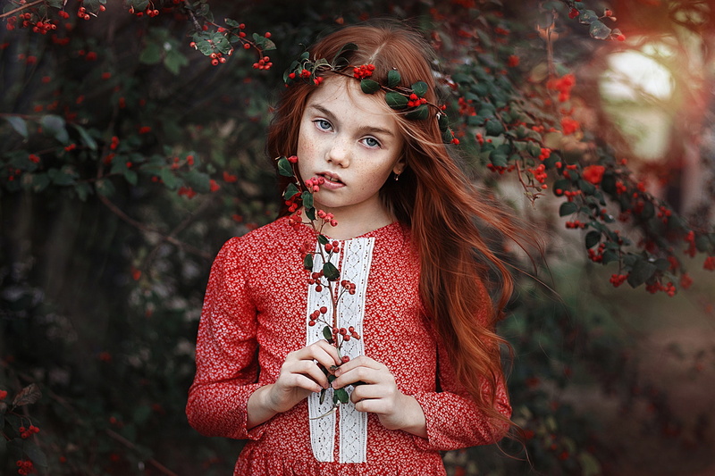 redhead, girl, berries, sprig, Pauline, branches, hair, 1080P, portrait, red, mood, freckled, freckles, look