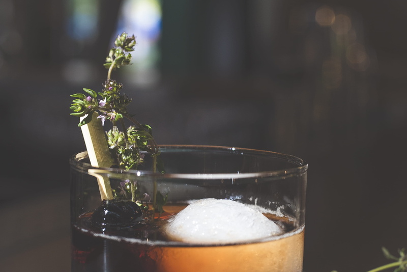photo, alcohol, purity, glass, liquid, refreshment, ice, water, cocktail, food and drink, beverage, table, 2K, sprig, drink, no people, closeup, food
