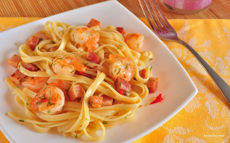 no people, Spaghetti, italian food, fork, food, close-up, meal, high angle view, Meat, healthy eating, dinner, ready-to-eat, wellbeing, 720P, Seafood
