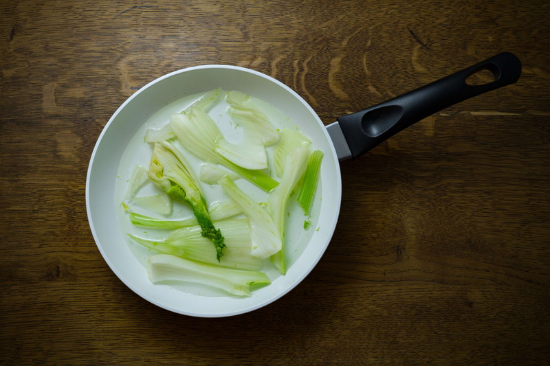 close up, leaf, crockery, indoors, food, wood, 4K, food and drink, vegetarian food, table, chopped, spoon, delicious, wellbeing, directly above, frying pan