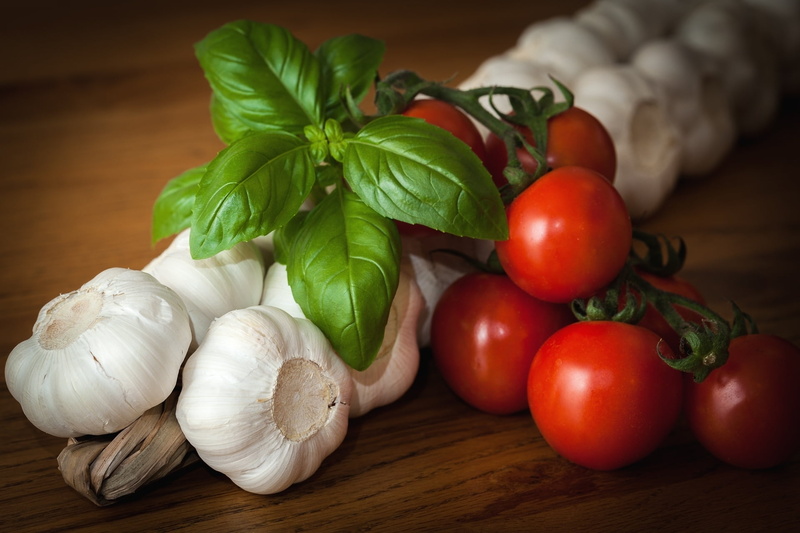 ingredient, healthy Lifestyle, green Color, freshness, organic, spice, gourmet, wellbeing, bunch, vegetable, food And Drink, basil, garlic clove, backgrounds