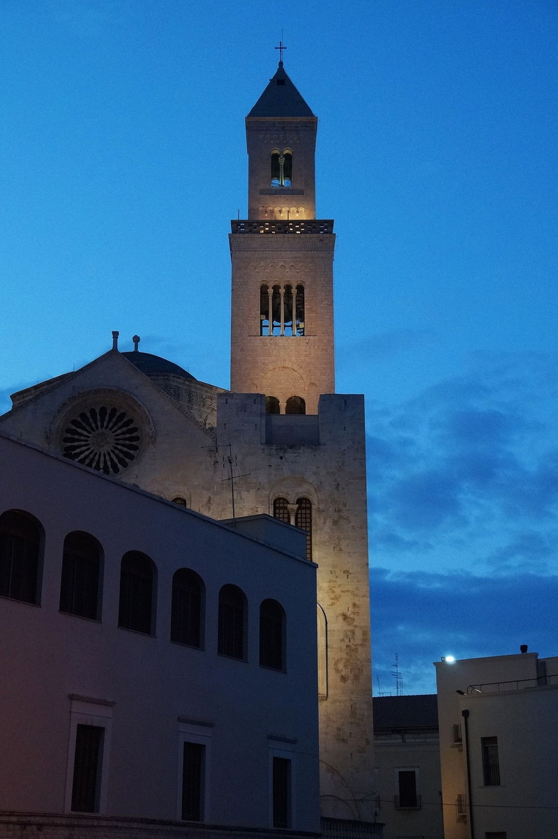 nature, building exterior, cathedral of st sabina, architecture, cathedral san sabino, low angle view, built structure, window, the past, the cathedral