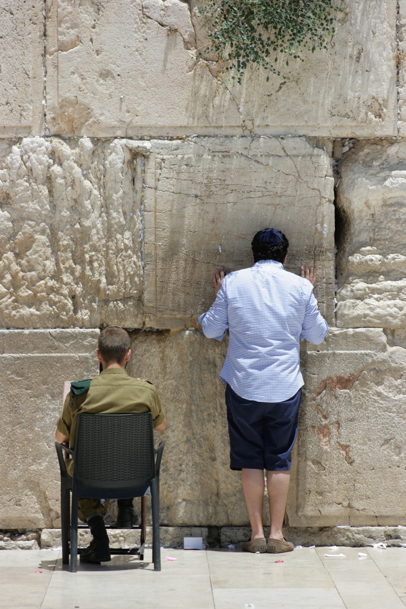 judaism, two people, seat, vera, leisure activity, activity, wall, soldier, adult, prayer, lifestyles, western wall, 4K, jewish, men, casual clothing