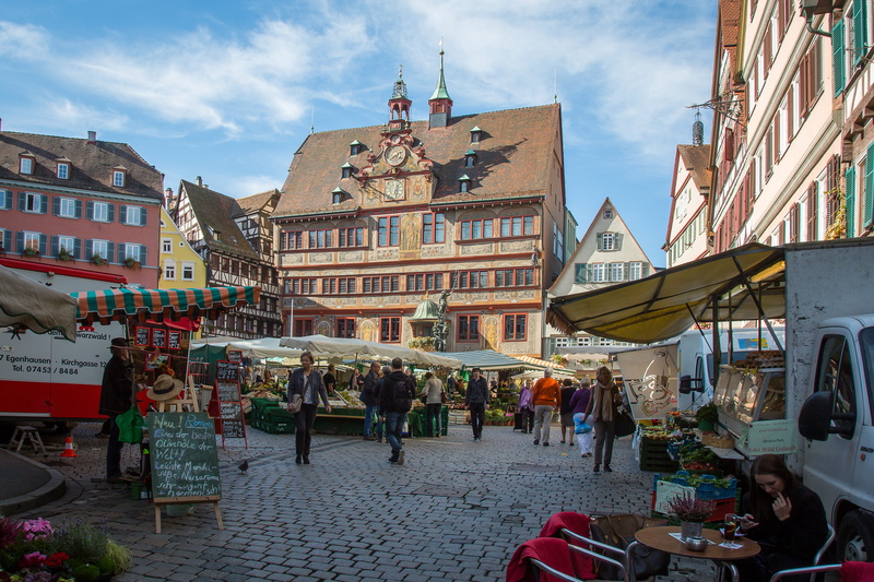 consumerism, farmers local market, building exterior, store, group of people, frescos, street, building, retail, city street, 4K, buying, women, market stall