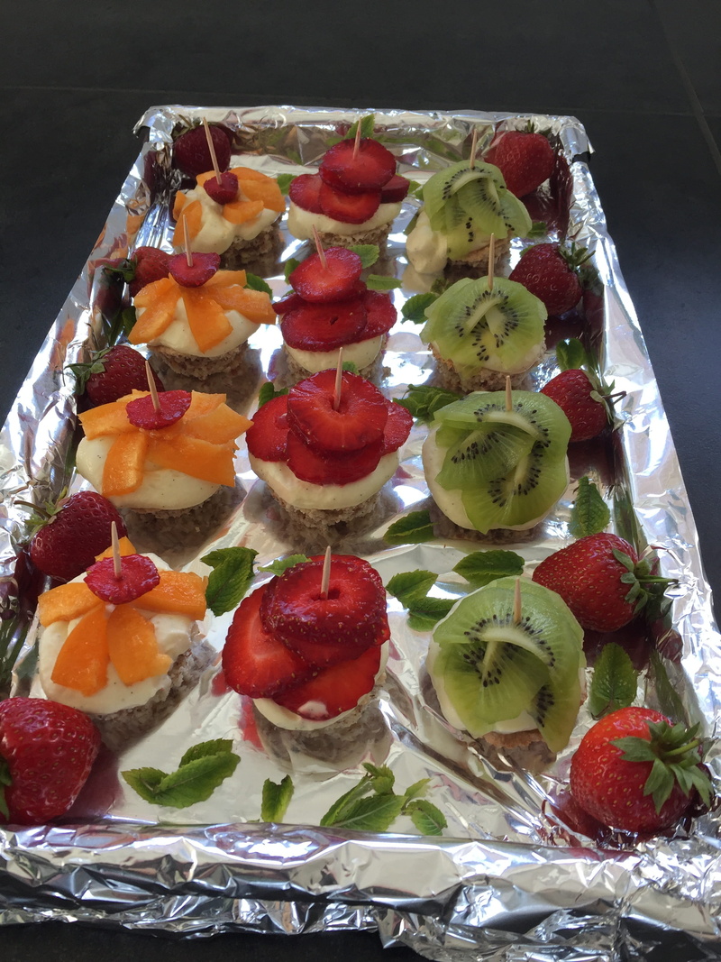 beautiful, nøddekager, indoors, fruits, food, fruit, ripe, festive, berry, tray, berry fruit, tapas, delights, freshness, fruitcake, high angle view, food and drink