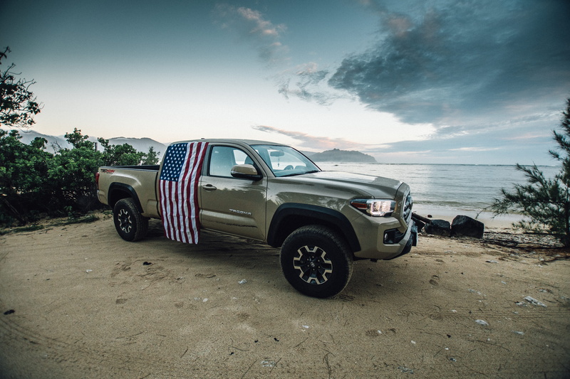 nature, usa, oahu, motor vehicle, road, ocean, 5K, blue, tree, july 4, trump, plant, toyota, day, land vehicle, land, tacoma, hawaii, transportation, kaneohe