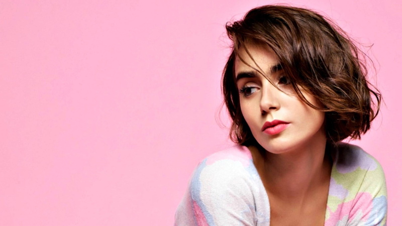 young women, celebrity, studio shot, brunette, hairstyle, pink background, copy space, colored background, one person, short hair, indoors, women, young adult