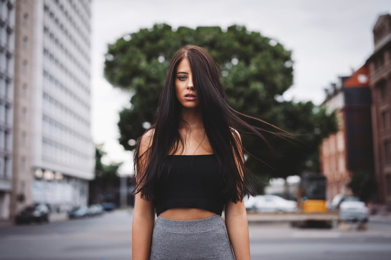 portrait, 1080P, the wind, Julia Carina, hair, Martin Kuhn