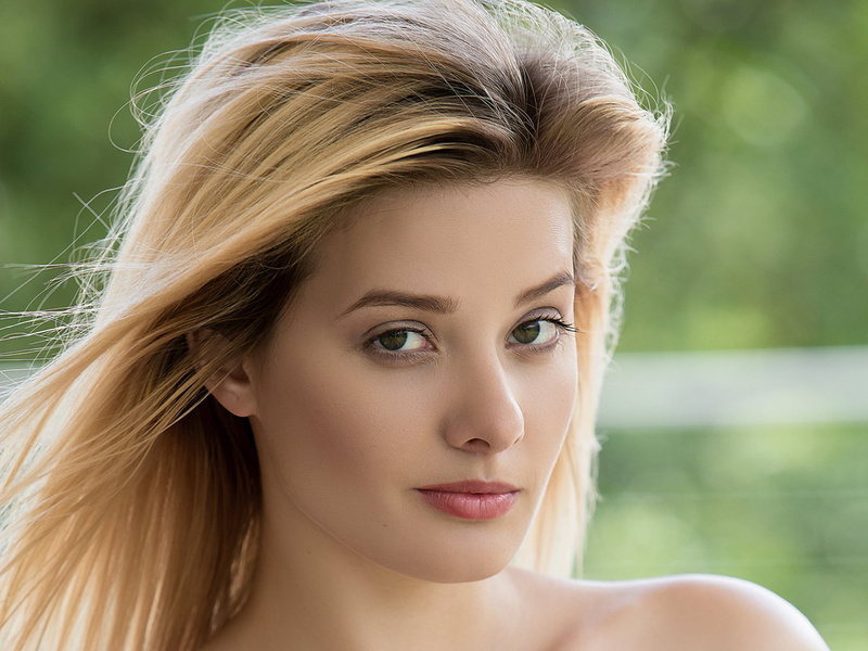 body part, long hair, face, adult, young adult, hair, Anna Tatu, human face, blonde, beauty, model, look, 1080P, playboy, Edwige Has, outdoors, human body part