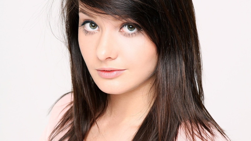 720P, Anna Tatu