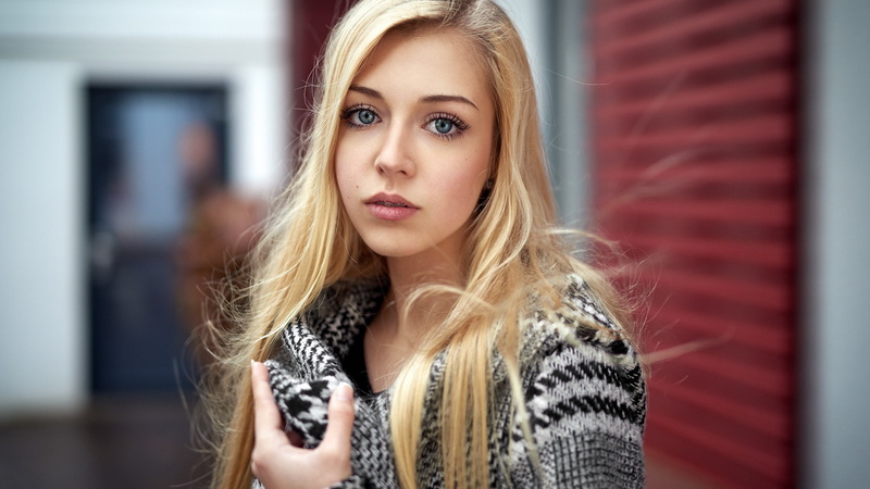 women, Sweater, Alex Fetter, Depth Of Field, portrait, 1080P, Braces, blue eyes, Blonde