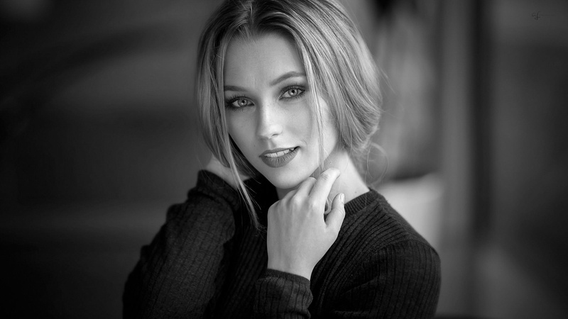 background, makeup, bokeh, model, 1080P, blonde, Alex Fetter, beauty, Mara, portrait, black and white, hairstyle, jacket