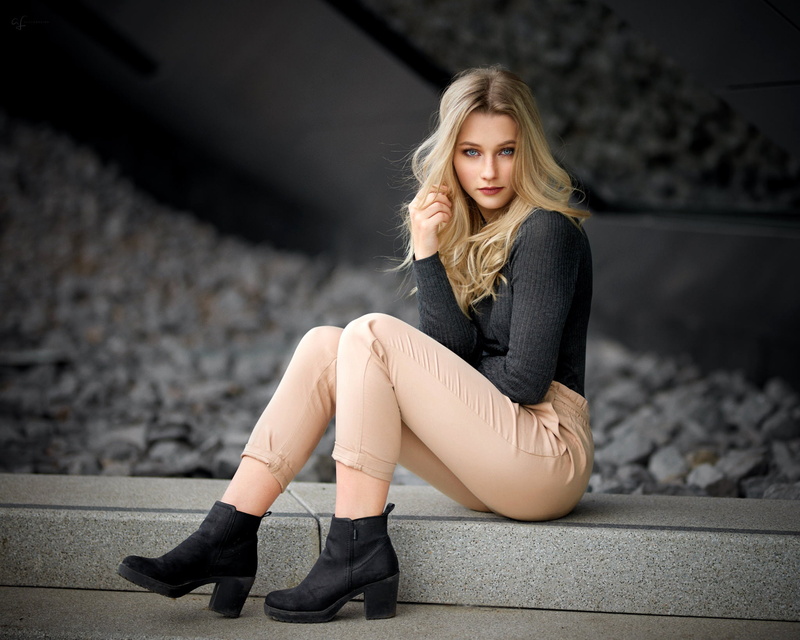 hairstyle, pose, figure, blonde, shoes, portrait, jacket, bokeh, 1080P, makeup, pants, Alex Fetter, sitting, model, border, beauty, look, Mara