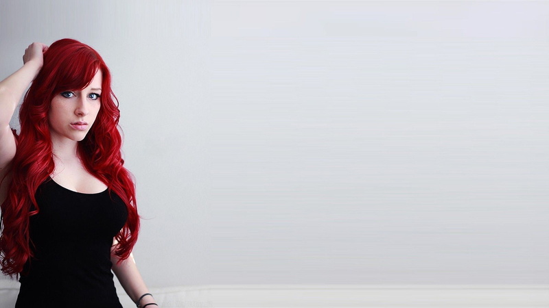 looking at viewer, dyed red hair, one person, young women, long hair, dyed hair, redhead, copy space, adult, indoors, black clothing, 1080P, beauty, women