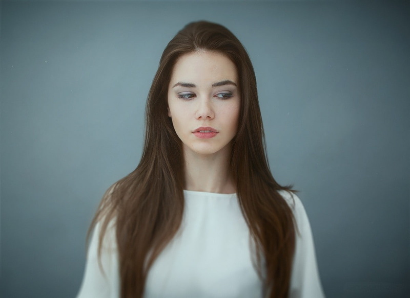 long hair, simple background, 480P, face, women, 500px, photography, Radina, Simeon Kolev