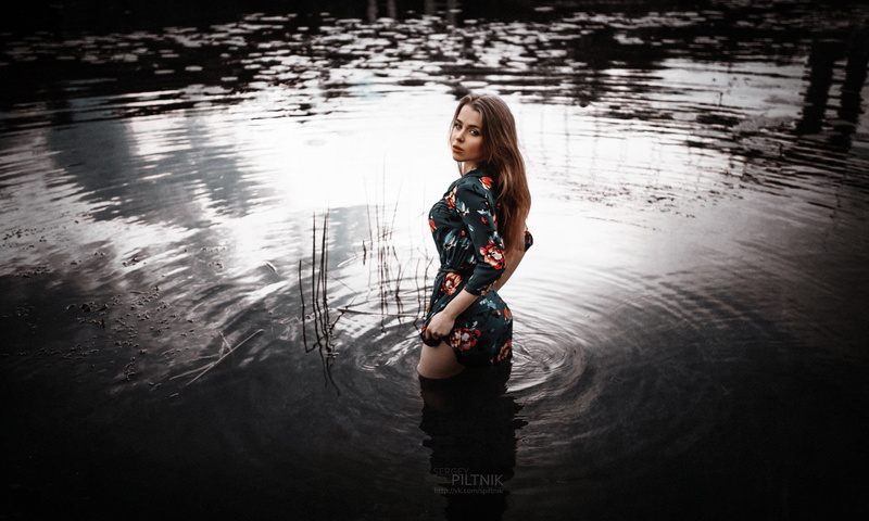 Sergey Piltnik, women outdoors, model, 720P, legs, dress, Alexandra Danilova, women, wavy hair, auburn hair, looking at viewer, long hair, water