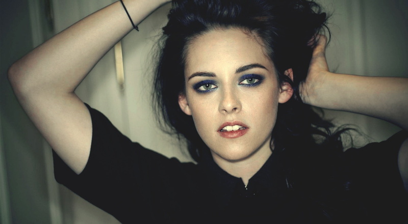 portrait, hand in hair, looking at camera, focus on foreground, young adult, makeup, adult, beauty, human arm, leisure activity, headshot, young women
