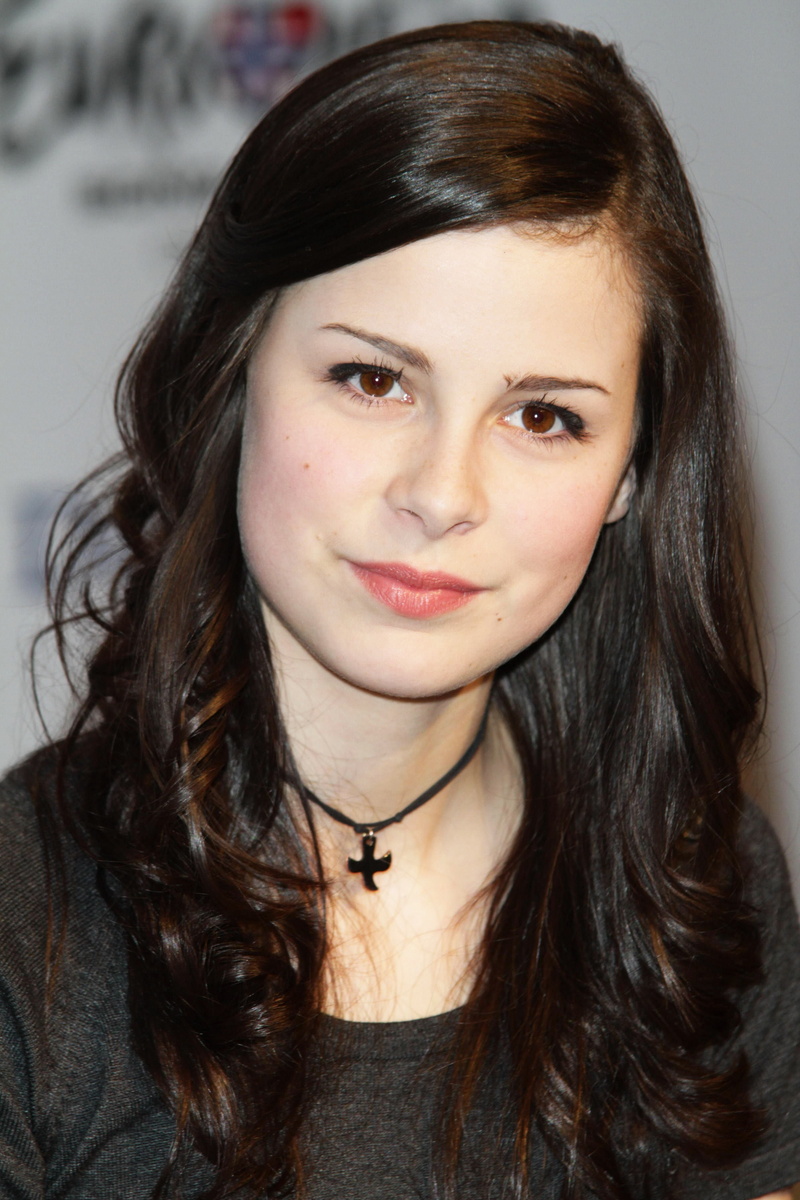 fashion, Lena Meyer-Landrut, beautiful people, brown hair, long hair, young adult, looking at camera, hairstyle, necklace, adult, human lips, 2K, teenager