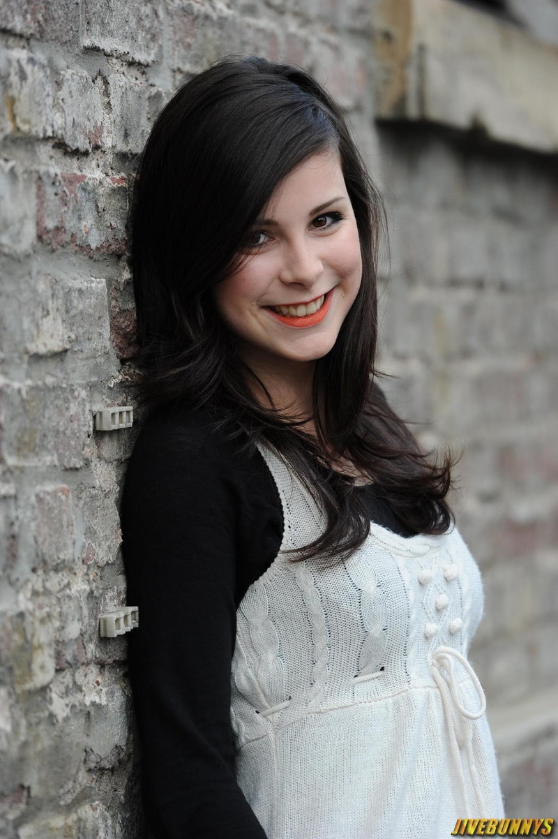 beige, adult, happiness, brick wall, eyes, 720P, young adult, beauty, long hair, beautiful people, wall - building feature, beautiful woman, teenager
