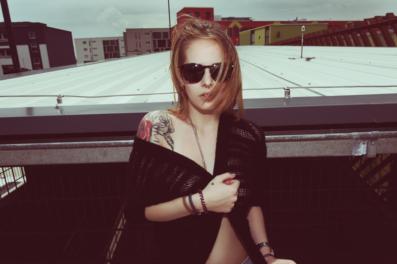 tattoo, women with glasses, 1080P, face, nose rings, women, portrait, piercing