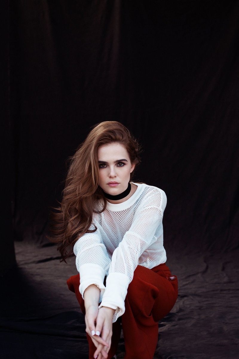 actress, celebrity, brunette, 1080P, Zoey Deutch, looking at viewer