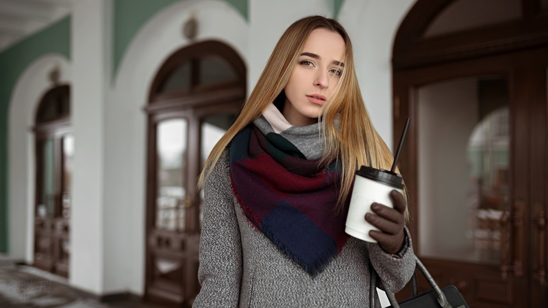 depth of field, blonde, 1080P, portrait, women, brown eyes, grey coat, coats, long hair, looking at viewer, hair in face, straight hair, sweater, gloves