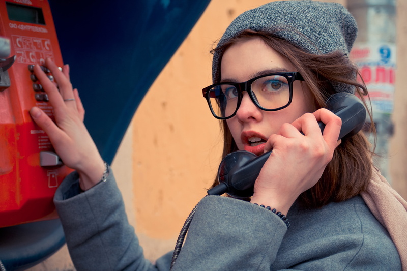women with glasses, glasses, women outdoors, open mouth, portrait, grey coat, model, Igor Gorshkov, women, 5K, face, brown eyes, beanie, telephone, coats