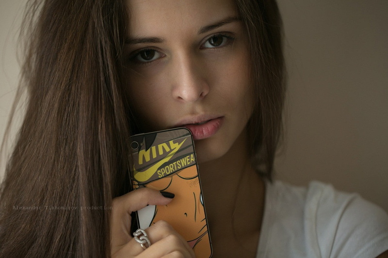 emotion, women, front view, holding, hairstyle, teenager, lifestyles, women alexander tikhomirov, girls, contemplation, headshot, brown hair, child, close-up