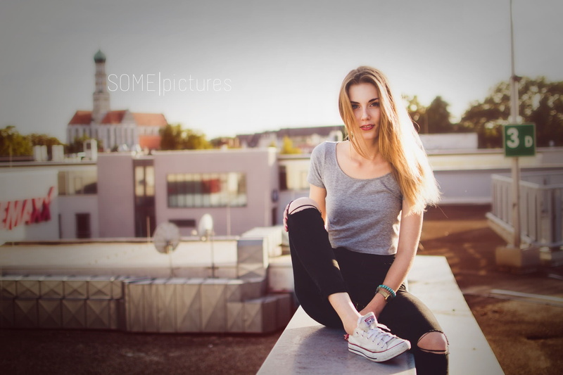 teenager, women, casual clothing, hairstyle, looking at camera, front view, real people, day, fashion, pants, beauty, neck, young women, s, sneakers, full length